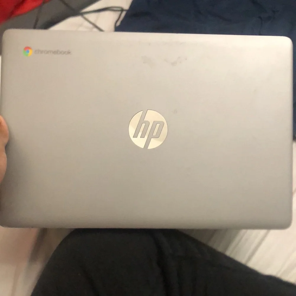 HP Laptop 14 inch screen chromebook